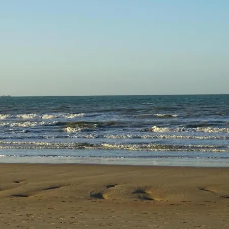 Lägenhet In By The Beach, Cleaning Included *